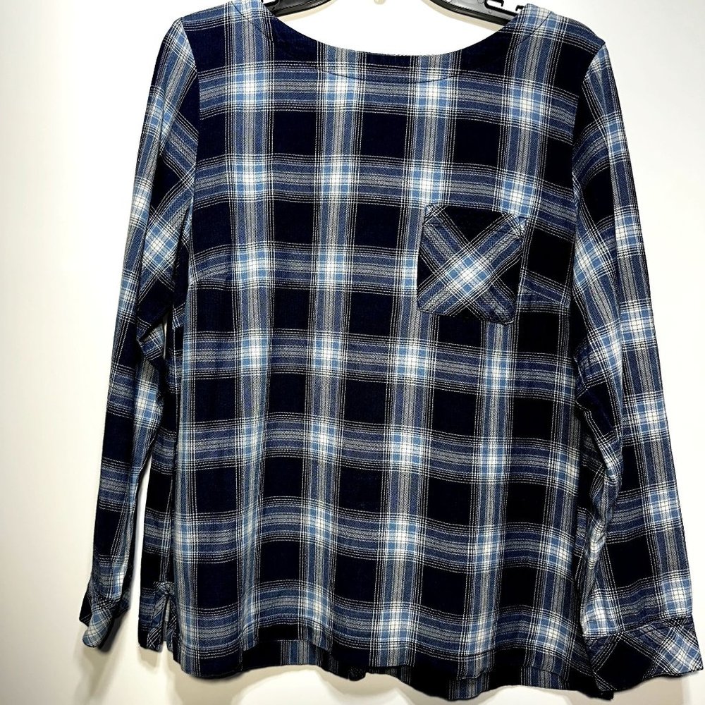 J Jill Pullover Plaid Women's Long Sleeve Shirt Size M Blue White Flannel Type